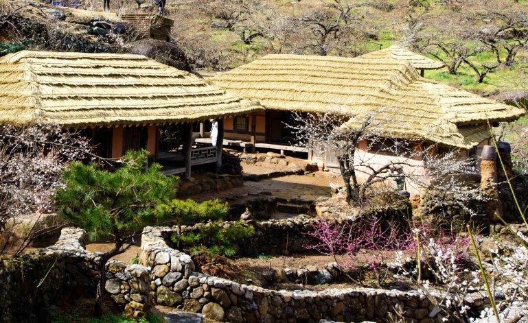korea traditional house chogajip
