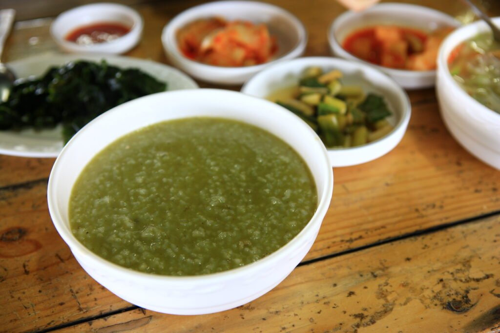 Abalone Porridge (Jeonbok-juk)
