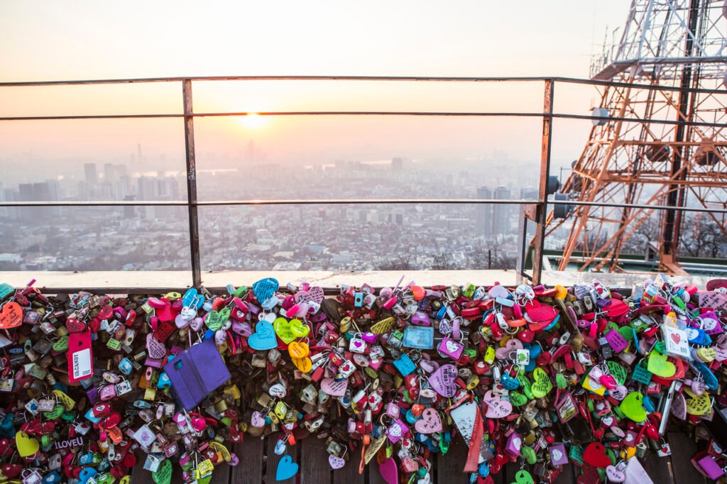 Korea’s Best: 10 Essential Cultural & Travel Experiences