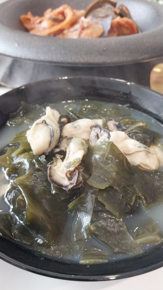 Oyster Miyeok Guk