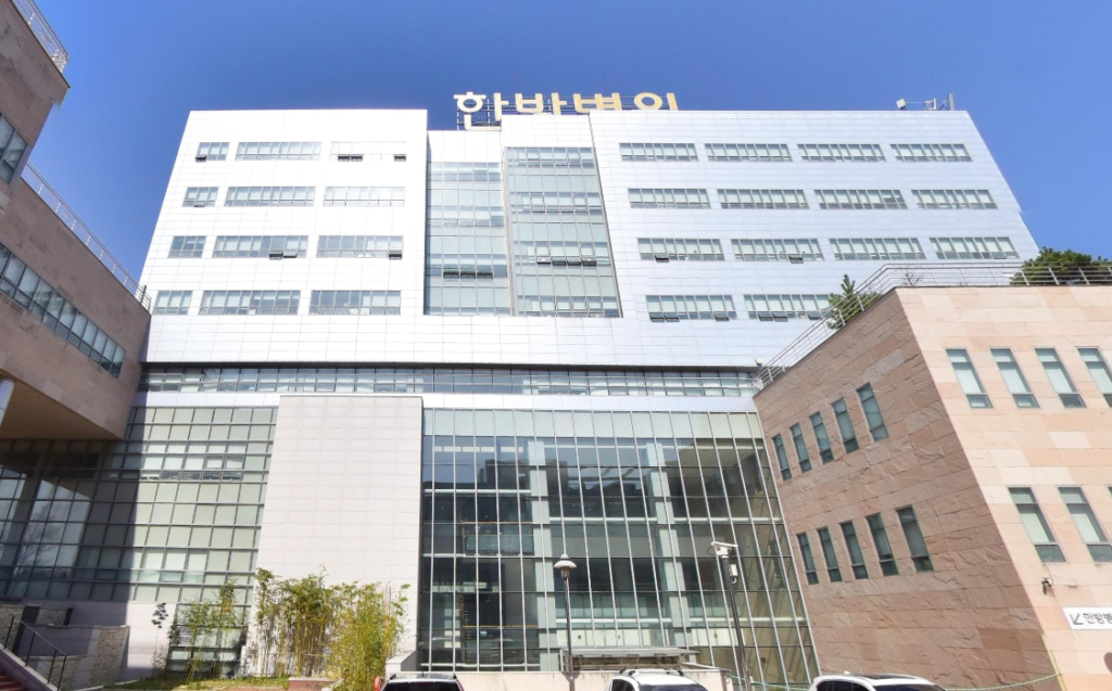 Korean Traditional Medicine vs. Western Medicine: A Local Insider’s View