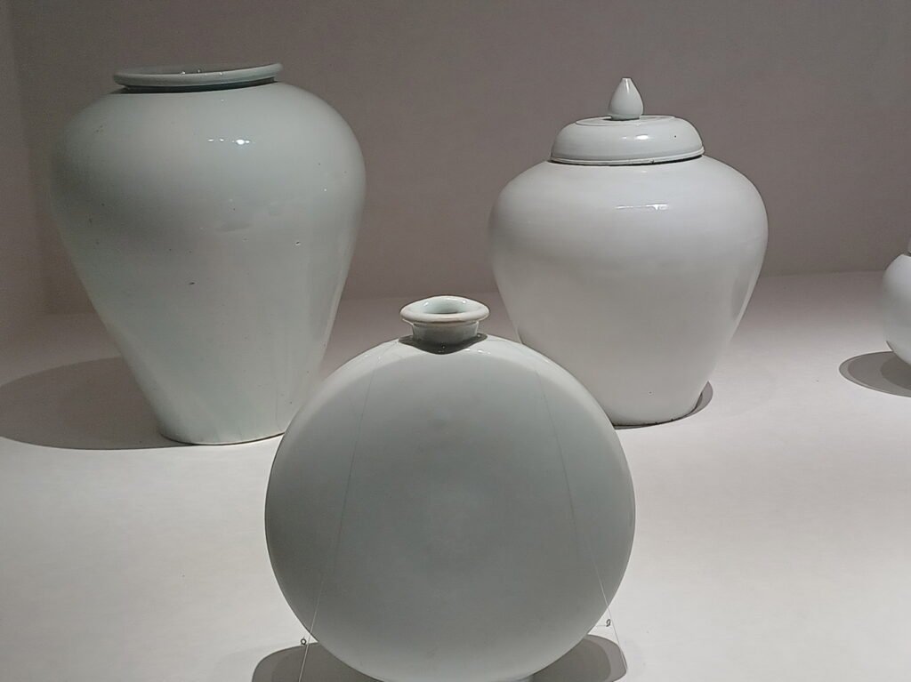 Joseon white porcelain