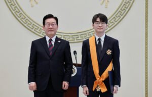 Faker Receives Cheongnyong Medal
