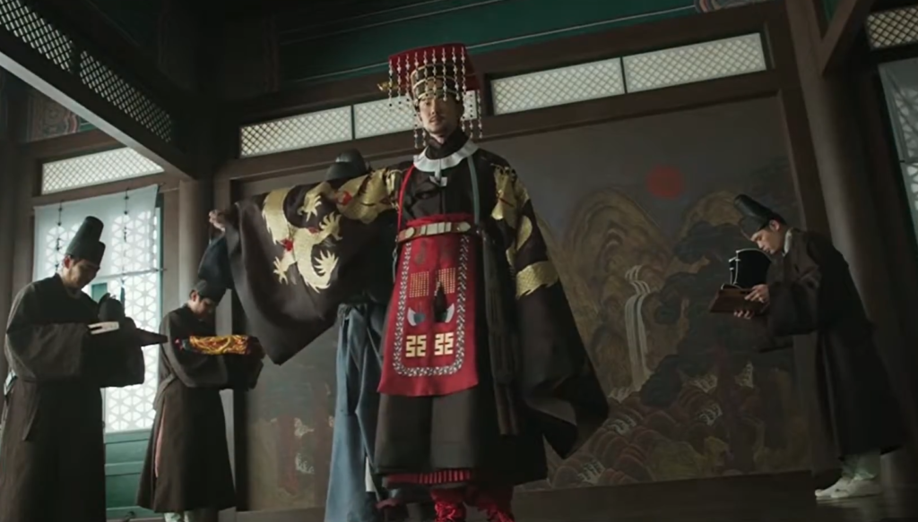 Review: The Royal Tailor – A Timeless Tale of Fashion & Jealousy