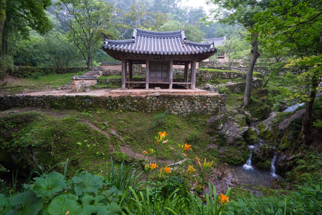 Korean Gardens and Chagyeong: Nature Beyond the Walls