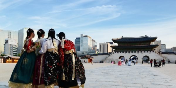 Gyeongbokgung Hanbok Rental: 30+ Best Shops Compared