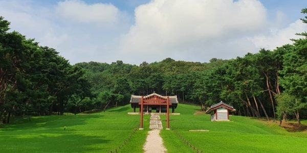 Chosun Royal Tomb