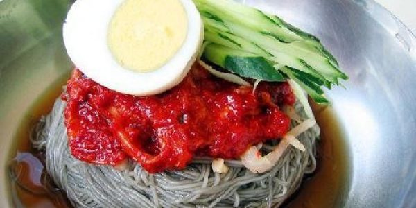 Ojang-dong Heungnamjip's Hamhung Naengmyeon (Spicy Cold Noodles)